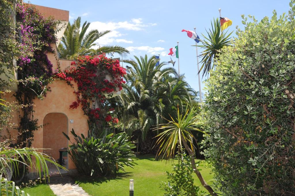 Palm Village Villasimius Exterior foto